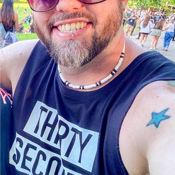 Meet your Posher, Seth - Picture 12 of 14